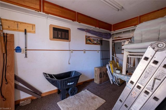 1055 Whispering Pines Drive, Kernersville, NC 27284