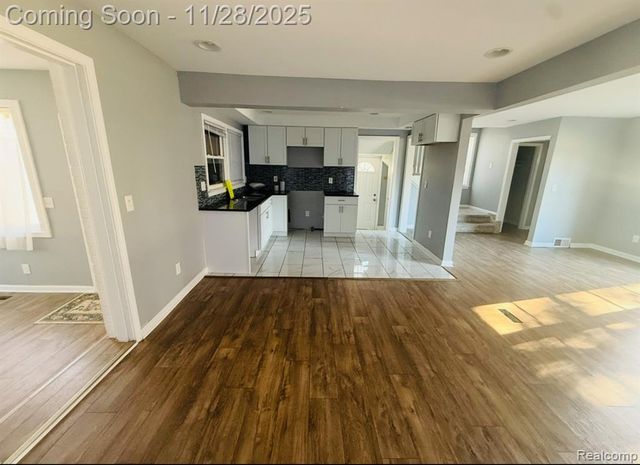 10310 W Outer Drive, Detroit, MI 48223