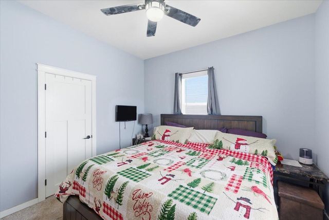 3233 2ND Avenue, Council Bluffs, IA 51501