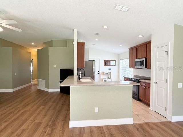 2956 SANTA MARIA AVENUE, Clermont, FL 34715