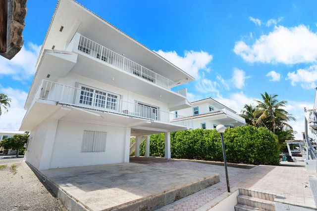 106 Lisbon Court, Lower Matecumbe, FL 33036