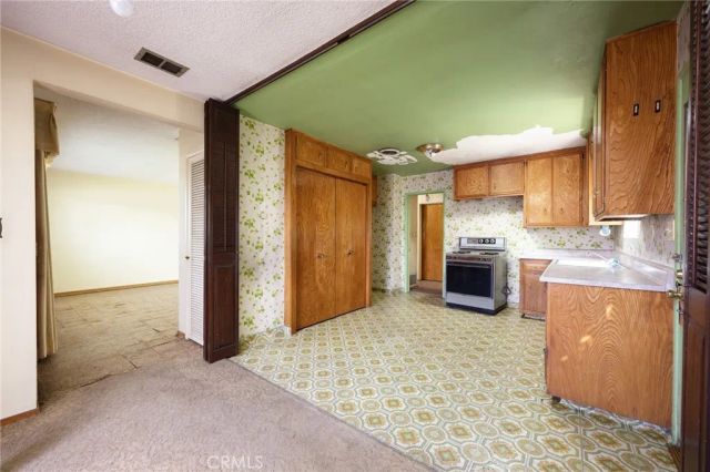 18018 Jersey, Artesia, CA 90701