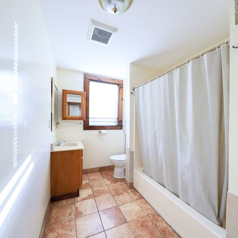 522 Summer St 3, Lynn, MA 01905
