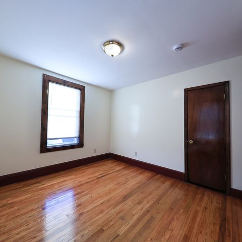 522 Summer St 3, Lynn, MA 01905