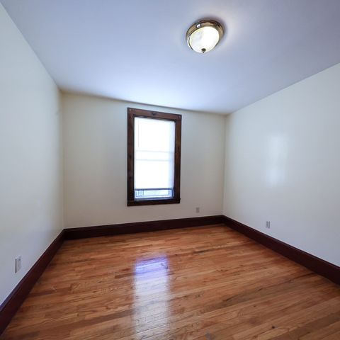 522 Summer St 3, Lynn, MA 01905