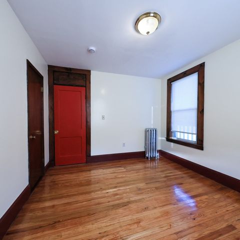 522 Summer St 3, Lynn, MA 01905