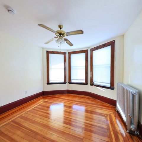 522 Summer St 3, Lynn, MA 01905