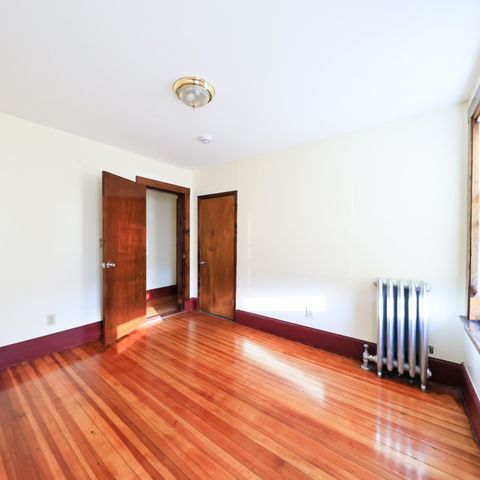522 Summer St 3, Lynn, MA 01905