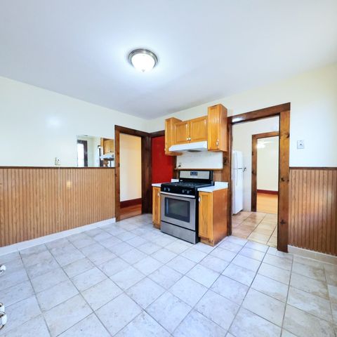 522 Summer St 3, Lynn, MA 01905