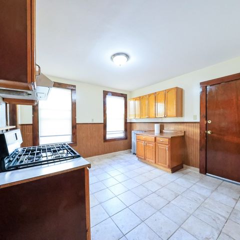 522 Summer St 3, Lynn, MA 01905