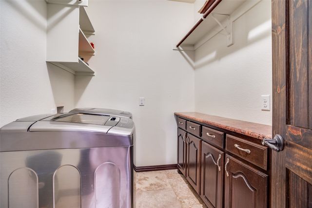 308 Sheri Lane, Roanoke, TX 76262