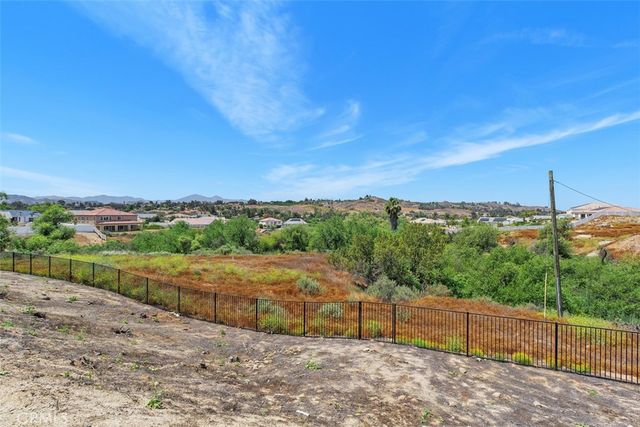 17457 Bretton Woods Place, Riverside, CA 92504