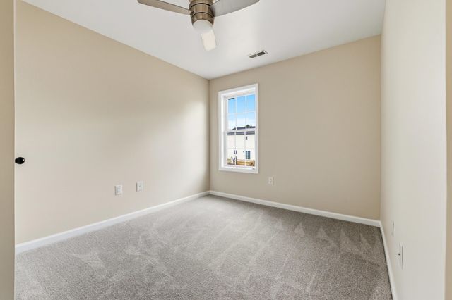 102 KADIES LN, Edinburg, VA 22824