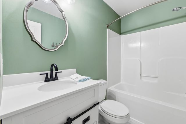 102 KADIES LN, Edinburg, VA 22824