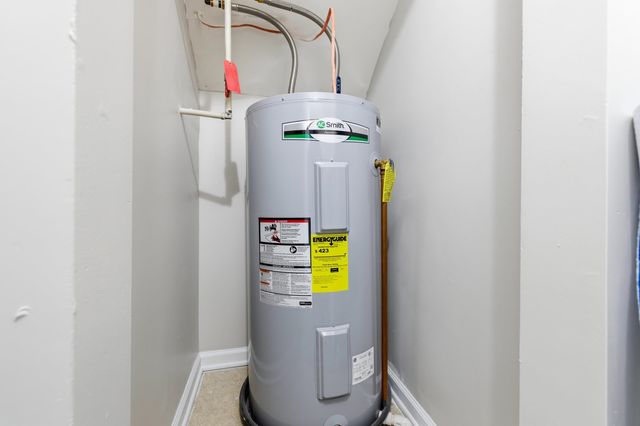 102 KADIES LN, Edinburg, VA 22824