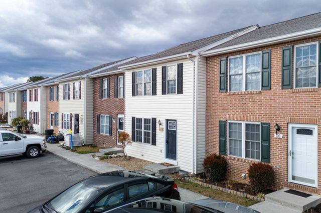 102 KADIES LN, Edinburg, VA 22824