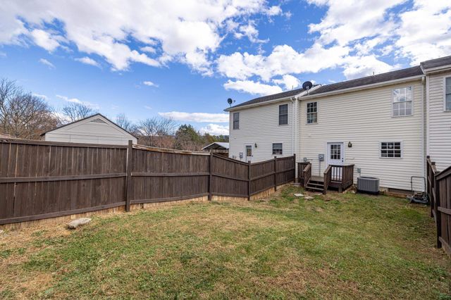 102 KADIES LN, Edinburg, VA 22824