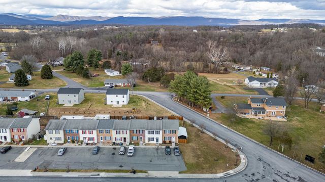 102 KADIES LN, Edinburg, VA 22824