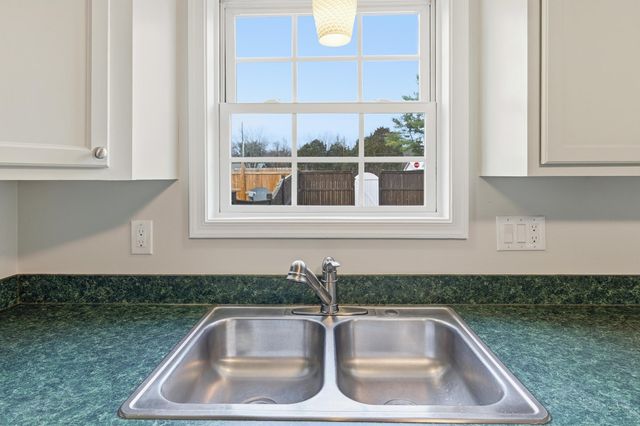 102 KADIES LN, Edinburg, VA 22824