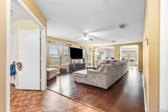 7234 Raintree Forest, San Antonio, TX 78233