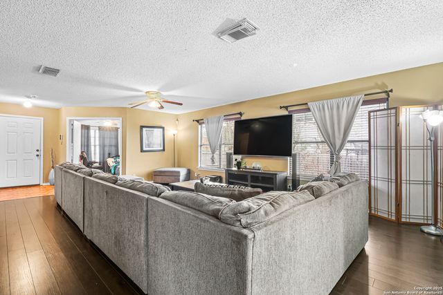 7234 Raintree Forest, San Antonio, TX 78233