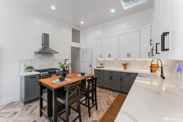 483 Oak Street, San Francisco, CA 94102