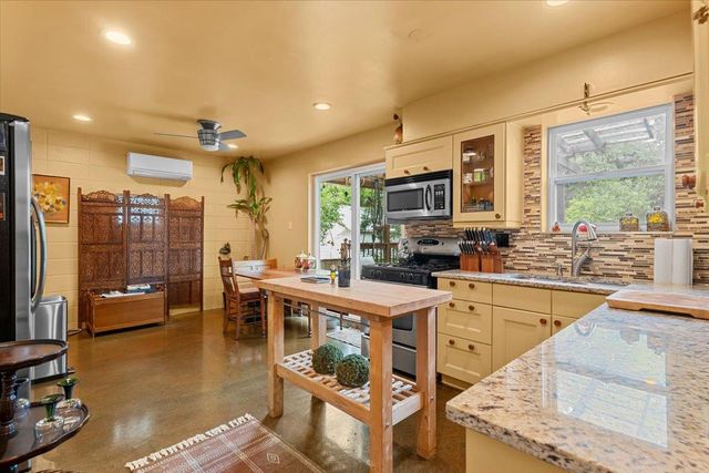 708 W Elizabeth ST, Austin, TX 78704