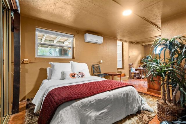 708 W Elizabeth ST, Austin, TX 78704