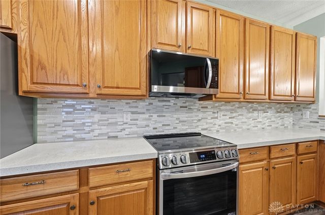 2002 Commons Circle, Batavia, OH 45103