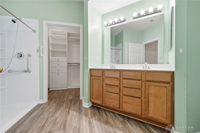 2002 Commons Circle, Batavia, OH 45103