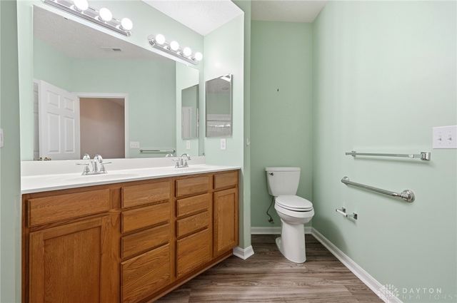 2002 Commons Circle, Batavia, OH 45103