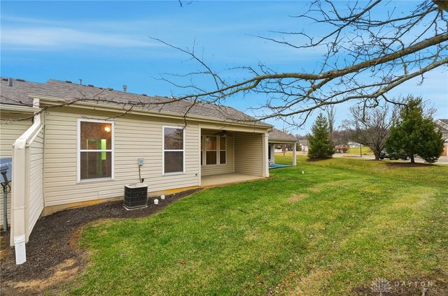 2002 Commons Circle, Batavia, OH 45103