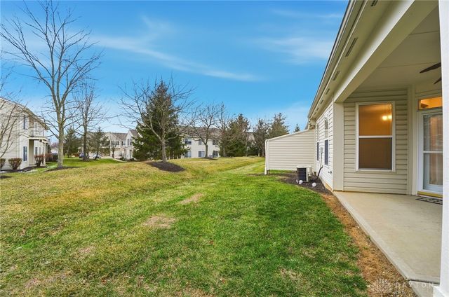 2002 Commons Circle, Batavia, OH 45103