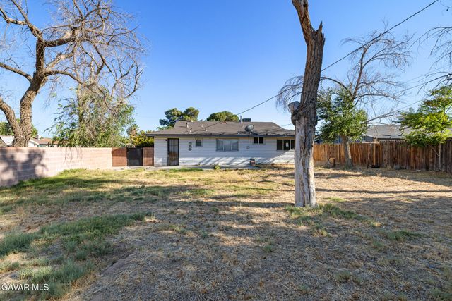 639 E Ovington Street, Lancaster, CA 93535