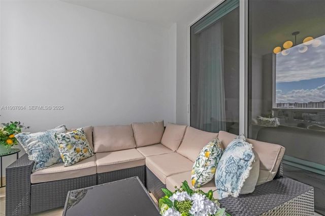 18201 Collins Avenue 1408, Sunny Isles Beach, FL 33160