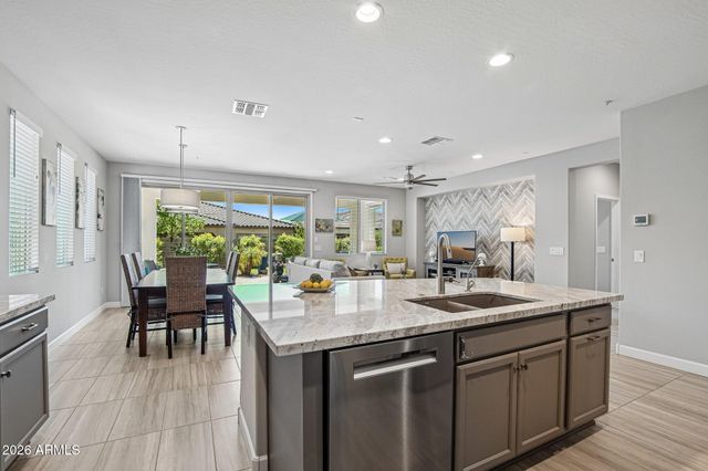 13413 W BLACKSTONE Lane, Peoria, AZ 85383