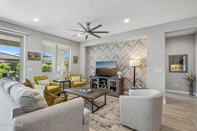 13413 W BLACKSTONE Lane, Peoria, AZ 85383