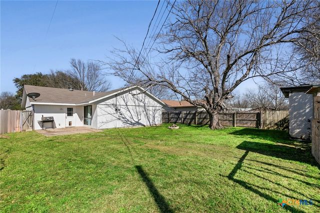 1105 East Avenue O, Belton, TX 76513