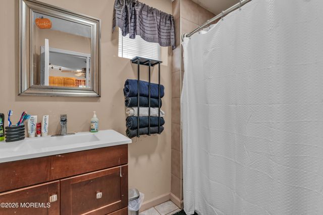 140 7th Street, Hazlet, NJ 07734