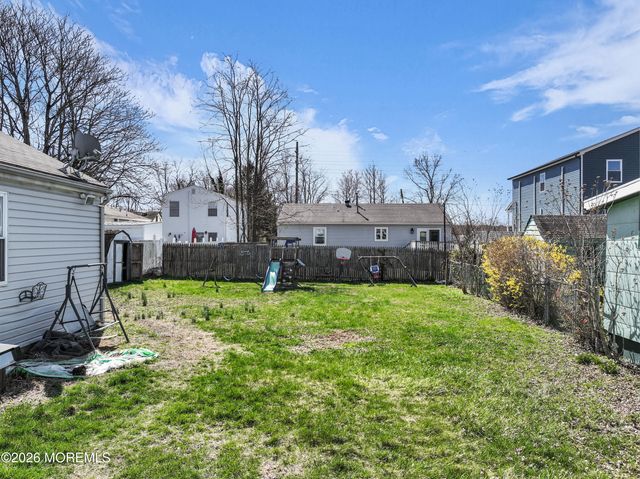 140 7th Street, Hazlet, NJ 07734