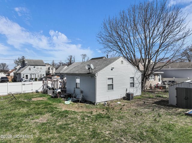 140 7th Street, Hazlet, NJ 07734