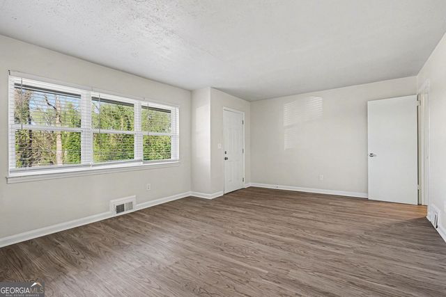 1660 Valencia Road, Decatur, GA 30032