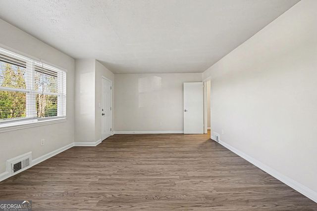 1660 Valencia Road, Decatur, GA 30032