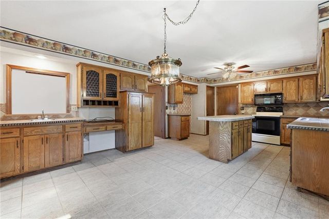 8038 Monrovia Street, Lenexa, KS 66215