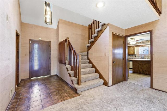 8038 Monrovia Street, Lenexa, KS 66215