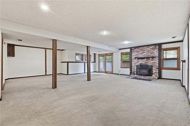 8038 Monrovia Street, Lenexa, KS 66215