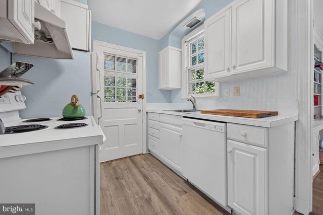 6123 WYNNWOOD RD, Bethesda, MD 20816