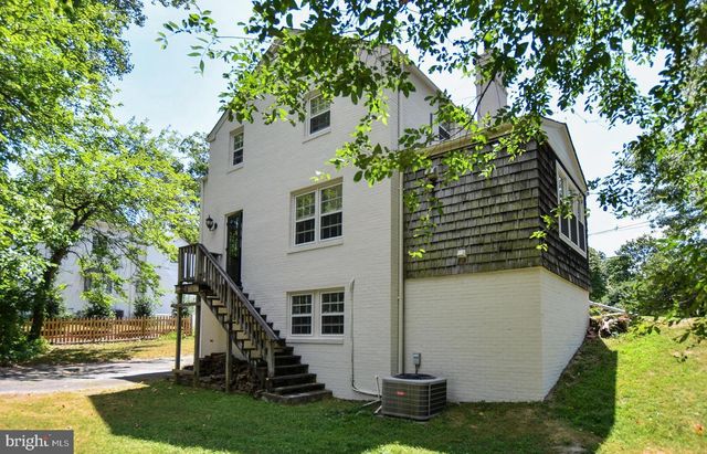 6123 WYNNWOOD RD, Bethesda, MD 20816