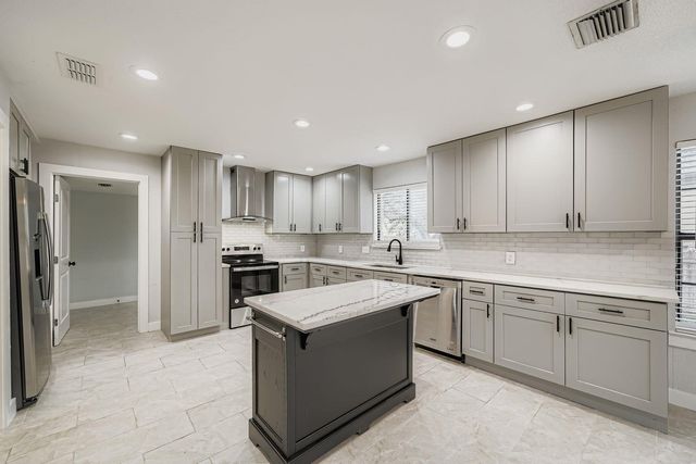 11101 Country KNLS, Austin, TX 78750