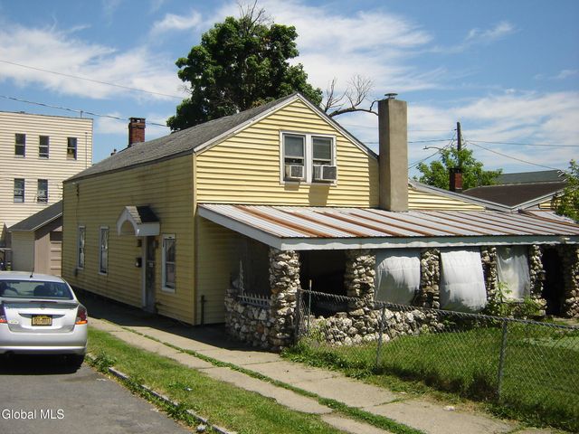 50 Newark Street, Cohoes, NY 12047